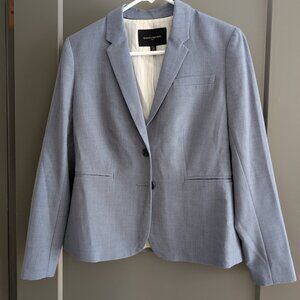 Lightweight Blazer for Spring and Summer